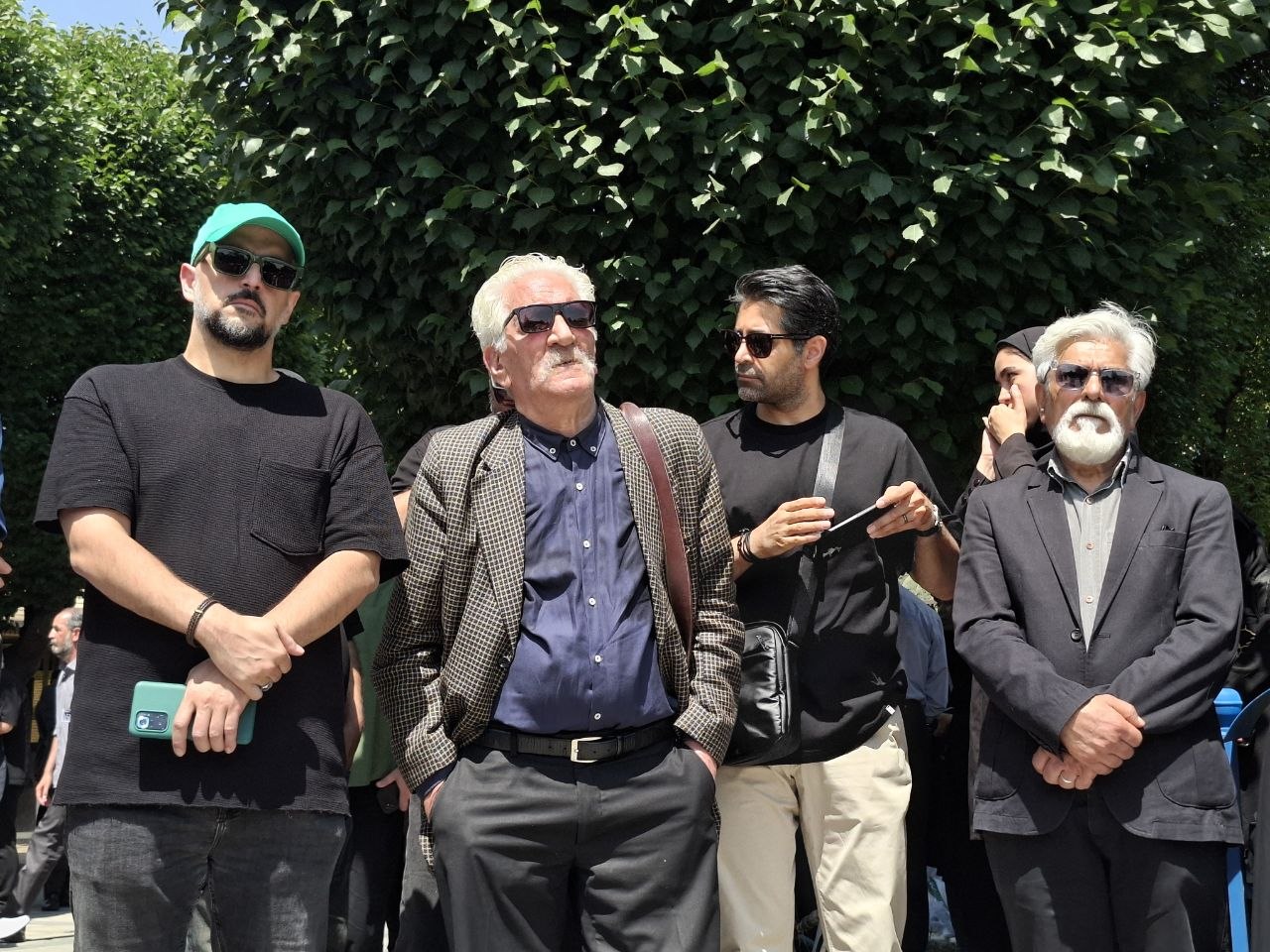پیکر بهروز رضوی تشییع شد+ عکس پیکر بهروز رضوی تشییع شد+ عکس