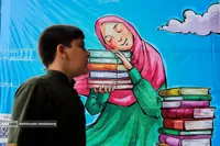 بهار کتاب ۳۴| گشتی در پرشورترین بخش نمایشگاه کتاب+فیلم
