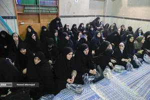 مراسم تجدید عهد با خادم حرم ایران "عهد خدمت" در حسینیه جماران