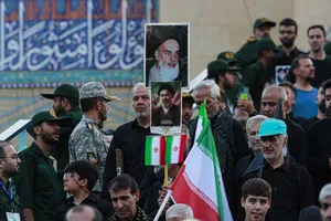 مراسم وداع با رهبر شهید انقلاب حضرت آیت الله سیدعلی خامنه&zwnj;ای (ره) و خانواده ایشان