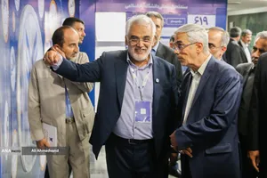 بازدید سرلشکر محمد باقری رئیس ستادکل نیروهای مسلح از نمایشگاه علمی دانشگاه آزاد 