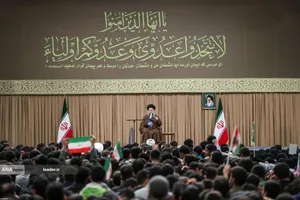 دیدار دانش&zwnj;آموزان و دانشجویان با رهبر معظم انقلاب