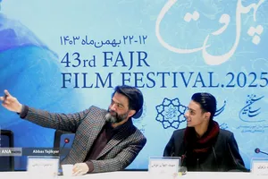 مهبد جهان &zwnj;نوش و محمود کریمی کارگردان در نشست خبری فیلم سینمایی بچه های مردم