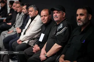 مراسم عزاداری شام غریبان حسینی (ع) در حسینیه امام خمینی