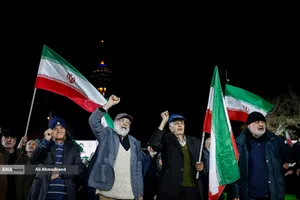 اجتماع مردمی در حمایت از رزمندگان اسلام - میدان صنعت
