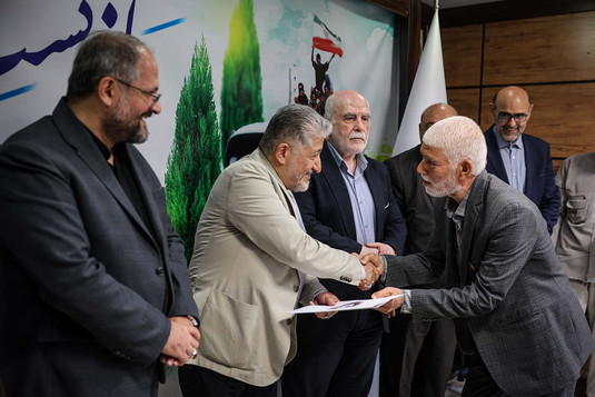 دیدار رئیس دانشگاه آزاد اسلامی با آزادگان