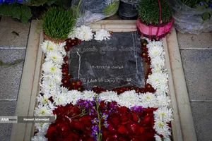 اولین جمعه سال جدید گلزار شهدای حملات تروریستی آمریکایی - صهیونی در جنگ رمضان - قطعه 42 بهشت زهرا(س)