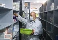 رفع نیاز دارویی بیش از هزار و ۵۰۰ بیمار در روز توسط داروخانه‌های شبانه‌روزی هلال‌احمر