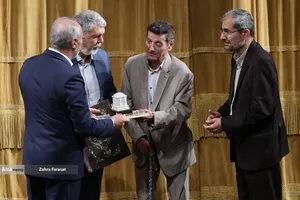 آیین نکوداشت روز فردوسی و ادبیات فارسی همزمان با برنامه &laquo;شاهنامه و هویت ایرانی&raquo;