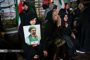 اجتماع مردمی در حمایت از رزمندگان اسلام