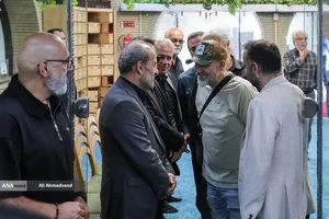 مراسم یادبود &laquo;اکبر عبدی&raquo; در مسجد بلال
