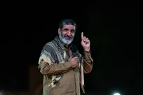 گرامیداشت هفته دفاع مقدس با ویژه‌برنامه «شب‌های پرستاره» / روایتگری حاج حسین یکتا در گلزار شهدای «وادی رحمت» تبریز