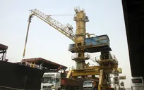 موجودی ۴.۴ میلیون تنی نهاده دامی و کالای اساسی در بندر امام خمینی/ روند ترخیص با رشد همراه است