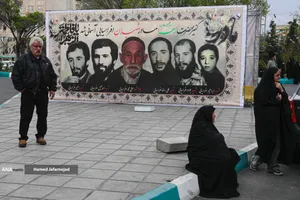 تشییع پیکر ام البنین تهران مادر شهیدان افراسیابی با حضور گسترده مردم انقلابی و شهیدپرور خیابان نبرد- پیروزی