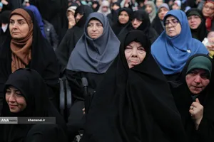دیدار هزاران نفر از زنان و دختران با رهبر معظم انقلاب