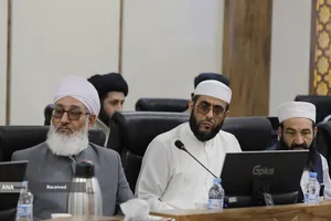 نشست تقریبی جمعی از علمای شیعه و اهل تسنن در مشهد مقدس