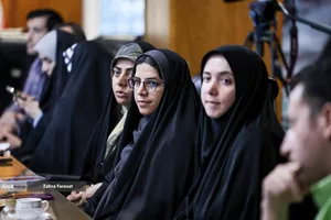 نشست صمیمانه بابک نگاهداری رئیس مرکز پژوهش&zwnj;های مجلس با اصحاب رسانه