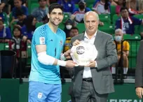 تماس تاج با دروازه‌بان تیم ملی فوتسال بعد از بمباران منزل مسکونی