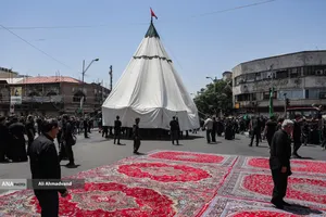 آیین خیمه سوزان عاشورا در چهارراه گلوبندک تهران
