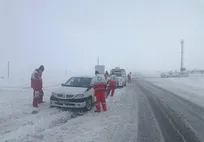 ۷ استان درگیر برف و کولاک/ بازگشایی محورهای کوهستانی شمال