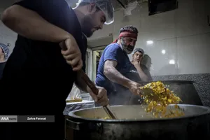  نوجوانانِ جبهه&zwnj; پشت خط
