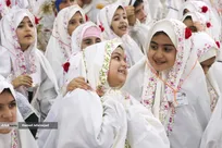 جشن تکلیف ۳۵۰۰ دانش‌آموز دختر تهرانی؛ خاطره‌ای ماندگار از آغاز مسیر عبادی