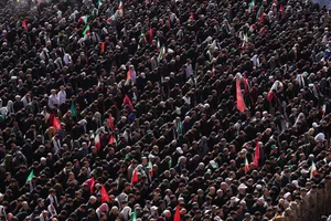 مراسم اقامه نماز بر پیکر امام شهید امت