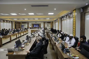 نشست تقریبی جمعی از علمای شیعه و اهل تسنن در مشهد مقدس