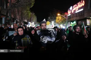  اجتماع مردمی در خونخواهی امام شهید امت - خیابان پیروزی چهارراه کوکاکولا