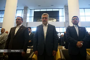 محمدرضا ظفرقندی، وزیر بهداشت در آیین بهره&zwnj;برداری از انستیتو کانسر مجتمع بیمارستانی امام خمینی (ره)