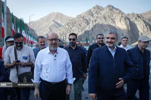 حسین دهقان رئیس بنیاد مستضعفان