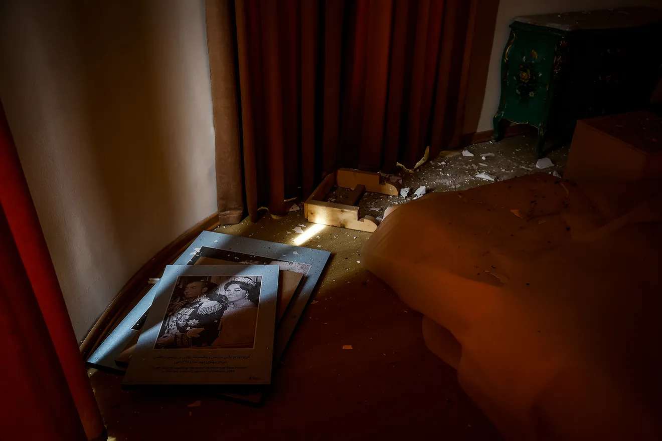 خسارات ناشی از تجاوز هوایی آمریکایی صهیونی به کاخ سعدآباد