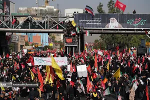تشییع پیکر مطهر آقای شهید ایران و خانواده ایشان