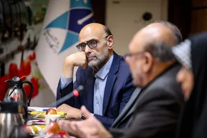 دیدار رئیس دانشگاه آزاد اسلامی با آزادگان