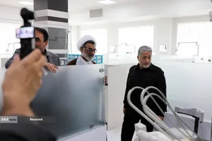  بازدید دکتر رنجبر و حجت&zwnj;الاسلام&zwnj;والمسلمین خسروپناه از مراکز فناوری و تحقیقاتی دانشگاه آزاد اسلامی واحد اصفهان 