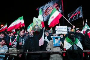 اجتماع بیعت مردم با رهبر سوم انقلاب اسلامی
