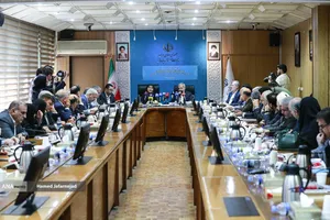 علیرضا کاظمی، وزیر آموزش و پرورش و فرزانه صادق مالواجِرد وزیر راه و شهرسازی در مراسم امضای تفاهم&zwnj;نامه همکاری حوزه مسکن فرهنگیان