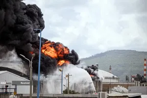 باتلاق خلیج&zwnj;فارس - پالایشگاه های نفت اسرائیل در حیفا