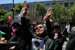 تشییع پیکر مطهر آقای شهید ایران و خانواده ایشان در مشهد