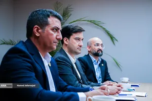 دیدار محمد نظیفی مدیرعامل بورس انرژی ایران با مقامات و مسئولان بورس بین المللی سن پترز بورگ روسیه