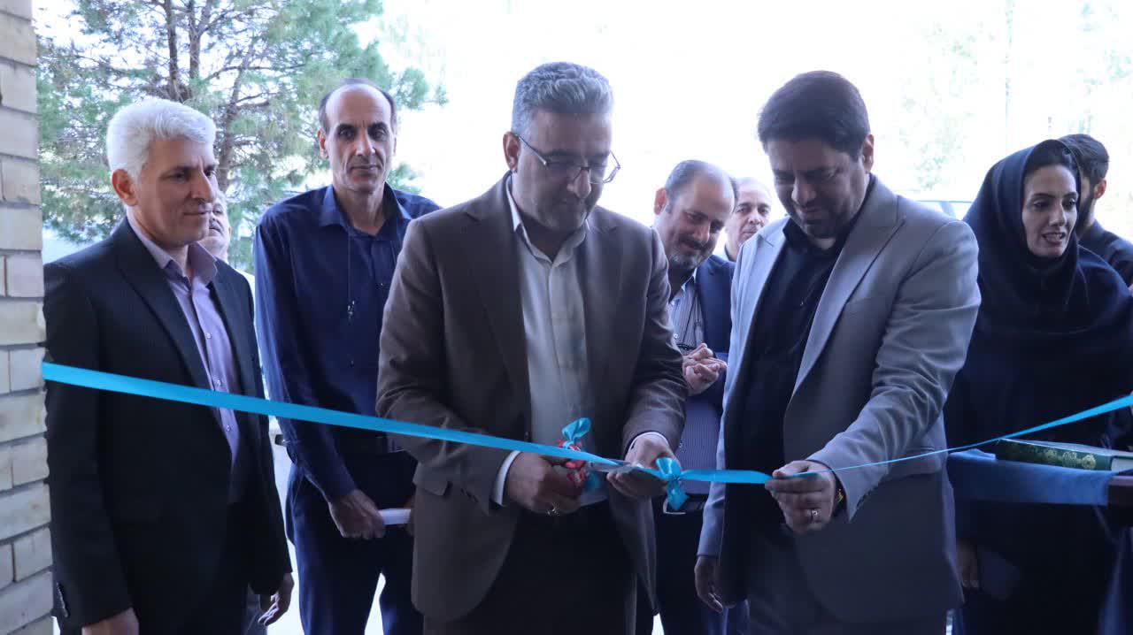 توسعه زیرساخت‌های مهارت‌آموزی در دانشگاه آزاد اسلامی خمینی‌شهر؛ گامی برای پیوند آموزش و بازار کار