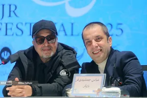 عباس جمشیدی&zwnj;فر و رضا عطاران در نشست خبری فیلم سینمایی &laquo;صددام&raquo;