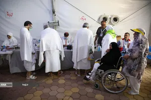 بازدید از بیمارستان صحرایی و کاروان جانبازان