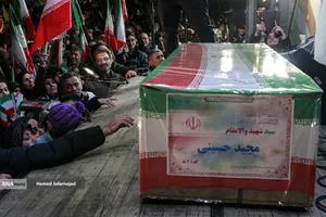  اجتماع مردمی در خونخواهی امام شهید امت - خیابان پیروزی چهارراه کوکاکولا