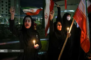 مراسم عزاداری در سوگ رهبر شهید انقلاب - میدان ولیعصر (عج)