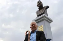 سرقت تندیس پدر بوکس ایران در شلوغ‌ترین پارک گچساران+عکس