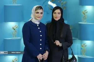 الناز ملک و ساناز سعیدی در فتوکال فیلم&zwnj; سینمایی &laquo;پیشمرگ&raquo;