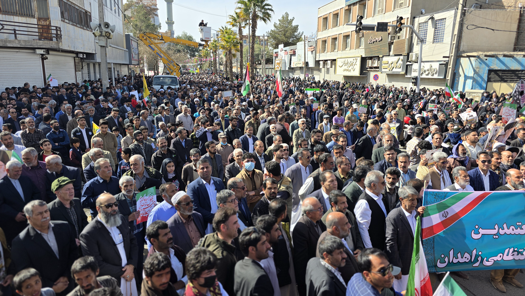 ۲۲ بهمن ۱۴۰۴ آیینه همبستگی و حضور تماشایی مردم در استان‌ها