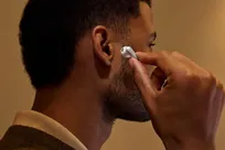 هدفون Plaud One برای ضبط و خلاصه‌سازی خودکار جلسات و تماس‌ها معرفی شد