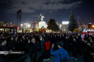 مراسم عزاداری در سوگ رهبر شهید انقلاب - میدان ونک